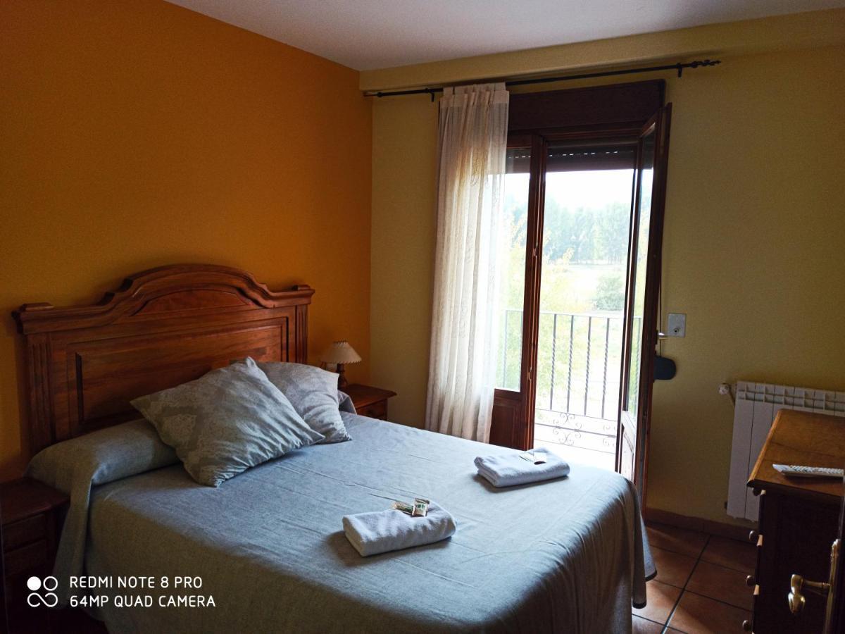 Hotel Torres De Albarracin Екстер'єр фото